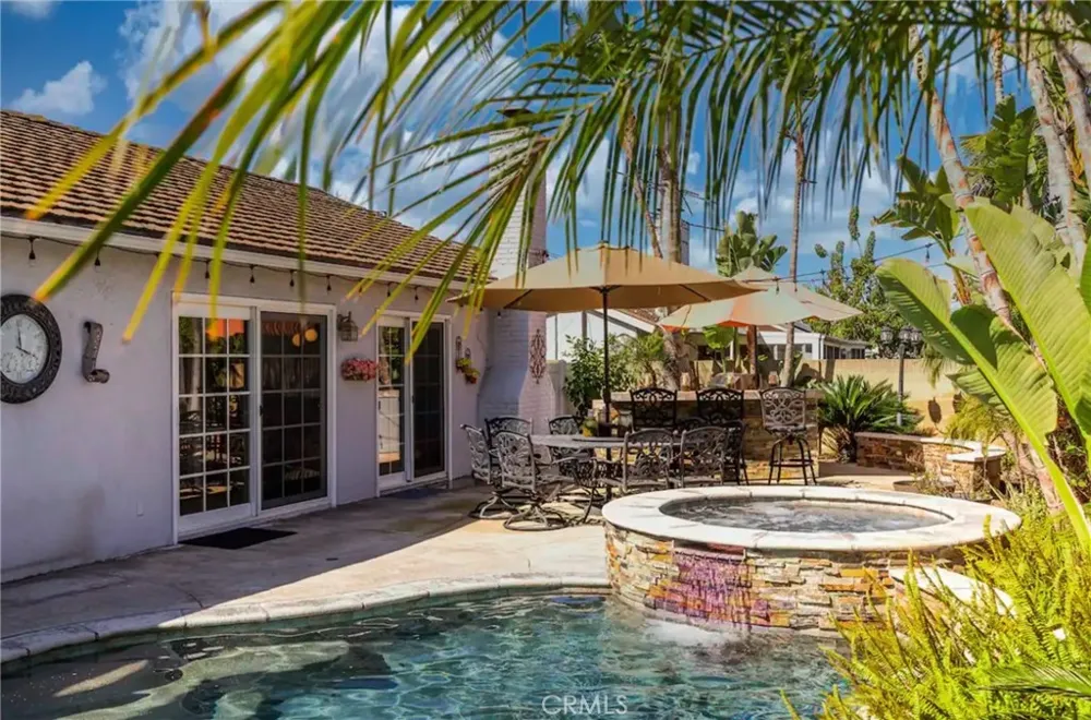 213 Louise Dr Placentia, CA 92870