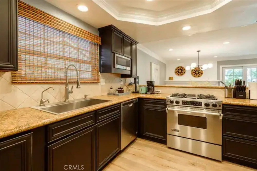 213 Louise Dr Placentia, CA 92870