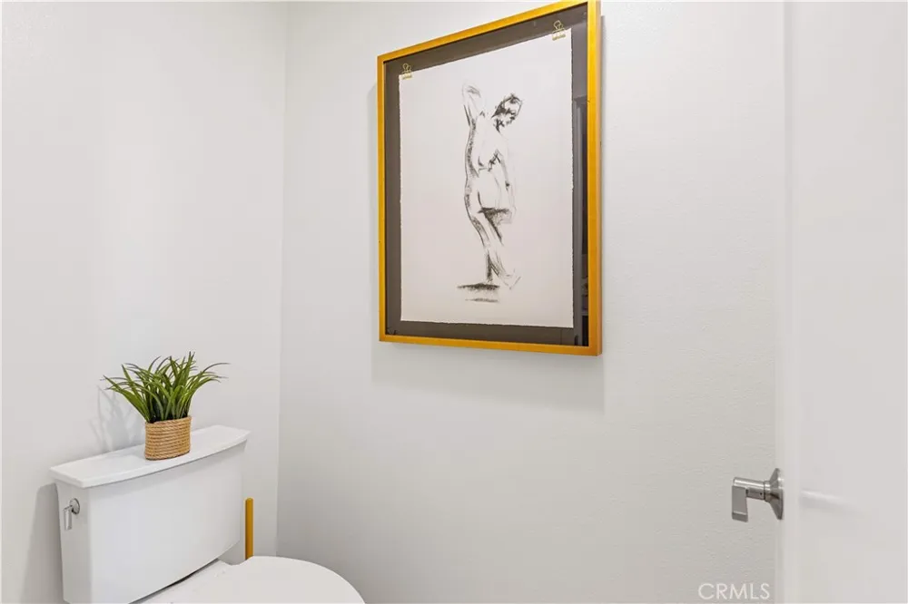 248 Rockefeller Irvine, CA 92612