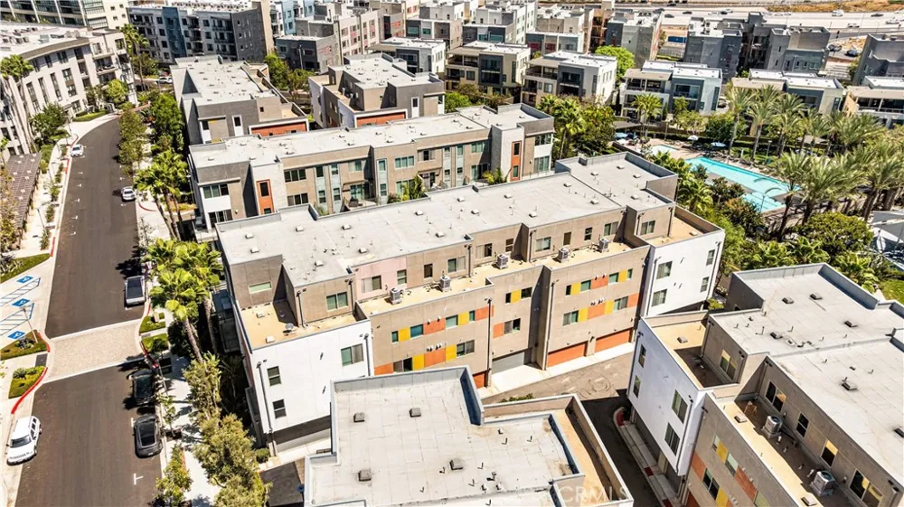 248 Rockefeller Irvine, CA 92612