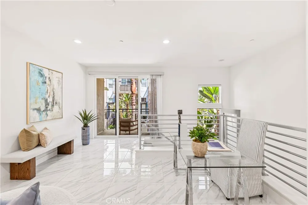 248 Rockefeller Irvine, CA 92612