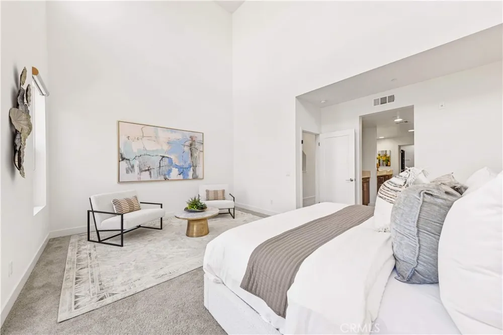 248 Rockefeller Irvine, CA 92612