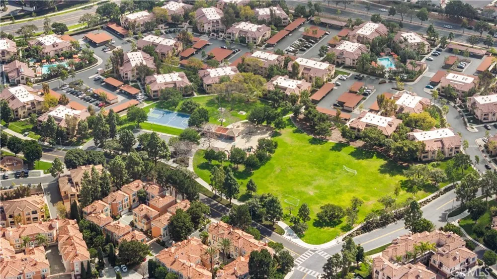 248 Rockefeller Irvine, CA 92612