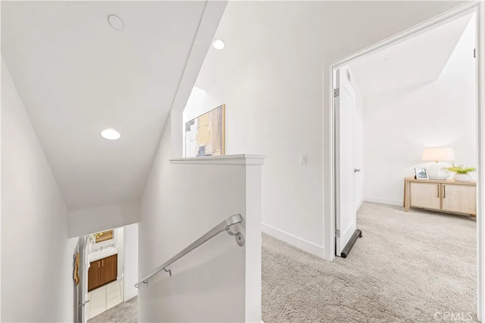 248 Rockefeller Irvine, CA 92612
