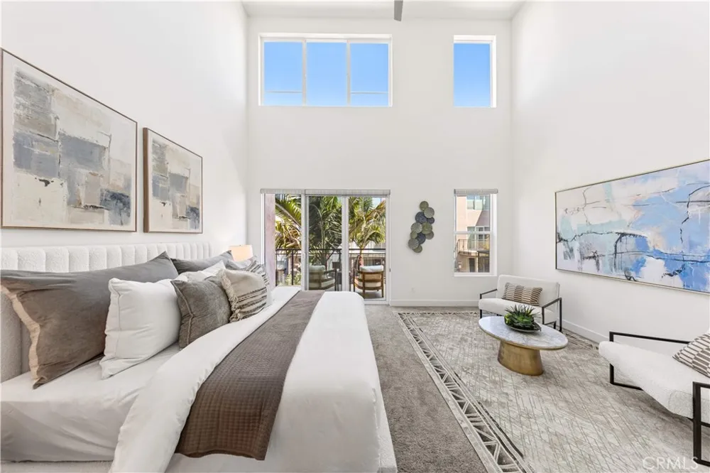 248 Rockefeller Irvine, CA 92612