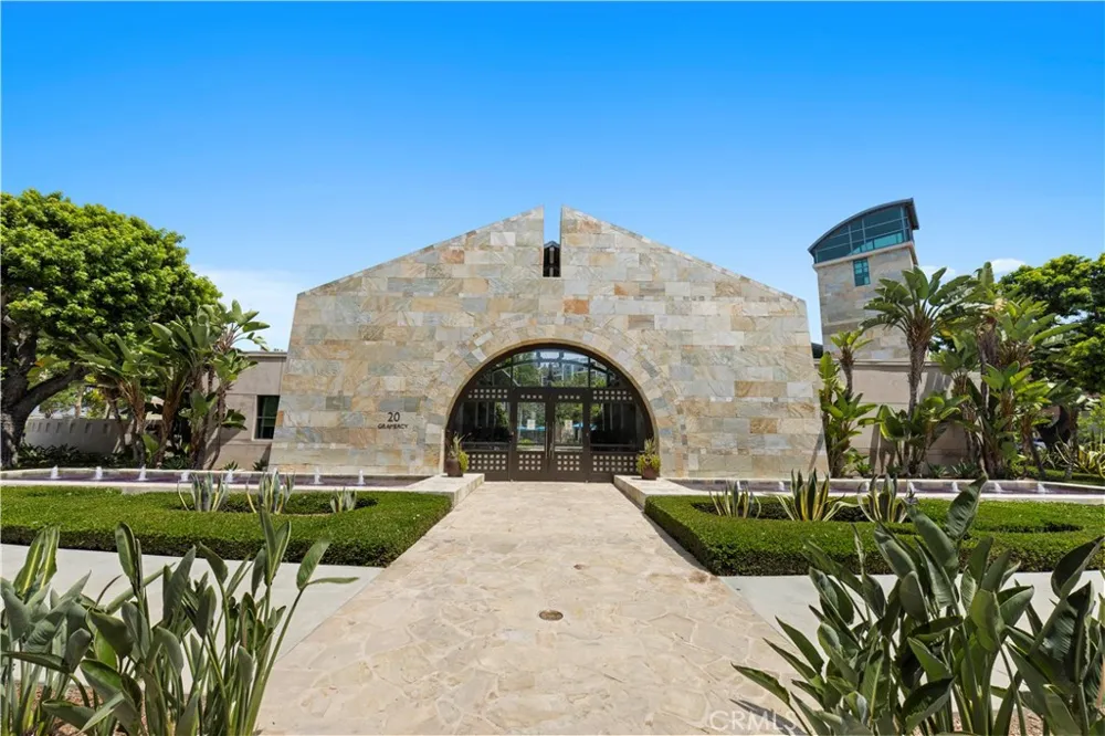 248 Rockefeller Irvine, CA 92612