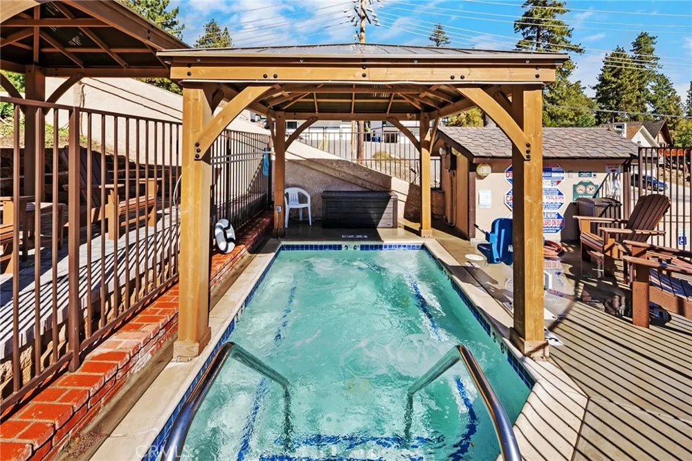 43000 Clover #22 Big Bear Lake, CA 92315