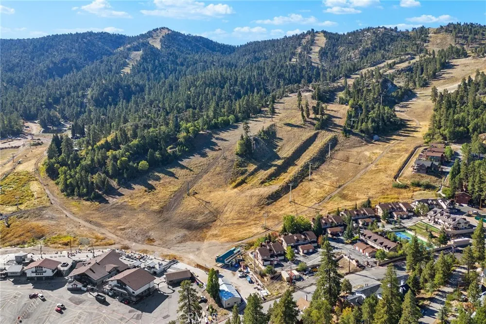 43000 Clover #22 Big Bear Lake, CA 92315
