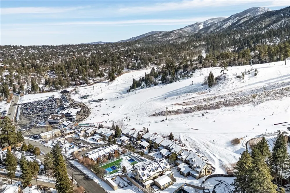 43000 Clover #22 Big Bear Lake, CA 92315