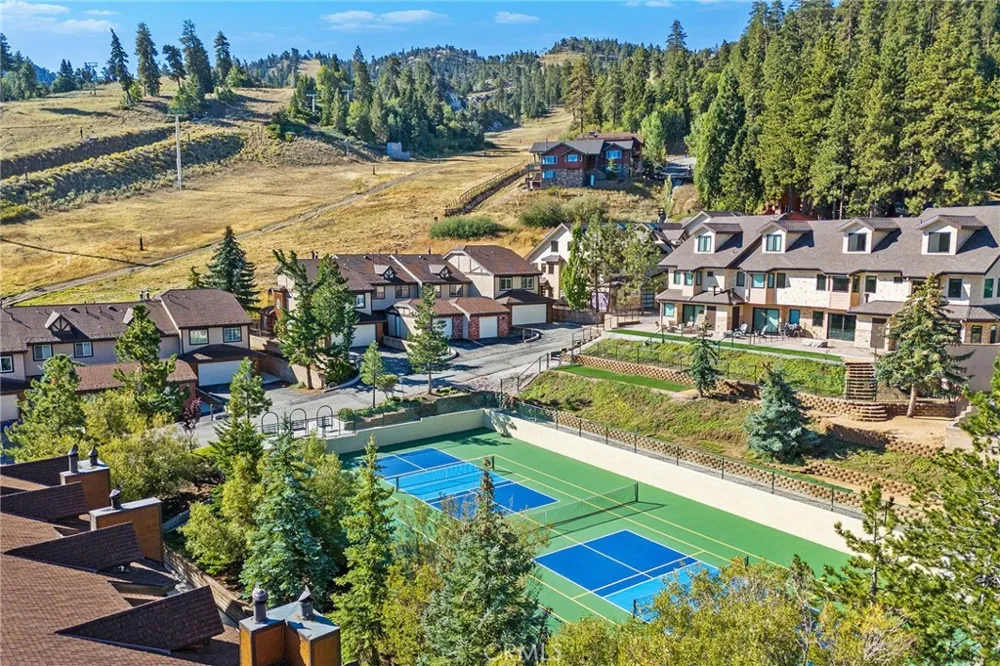 43000 Clover #22 Big Bear Lake, CA 92315