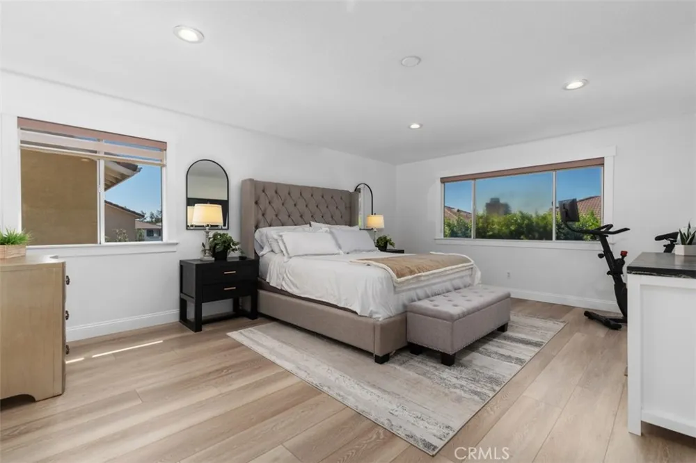 8 National Place Place Irvine, CA 92602