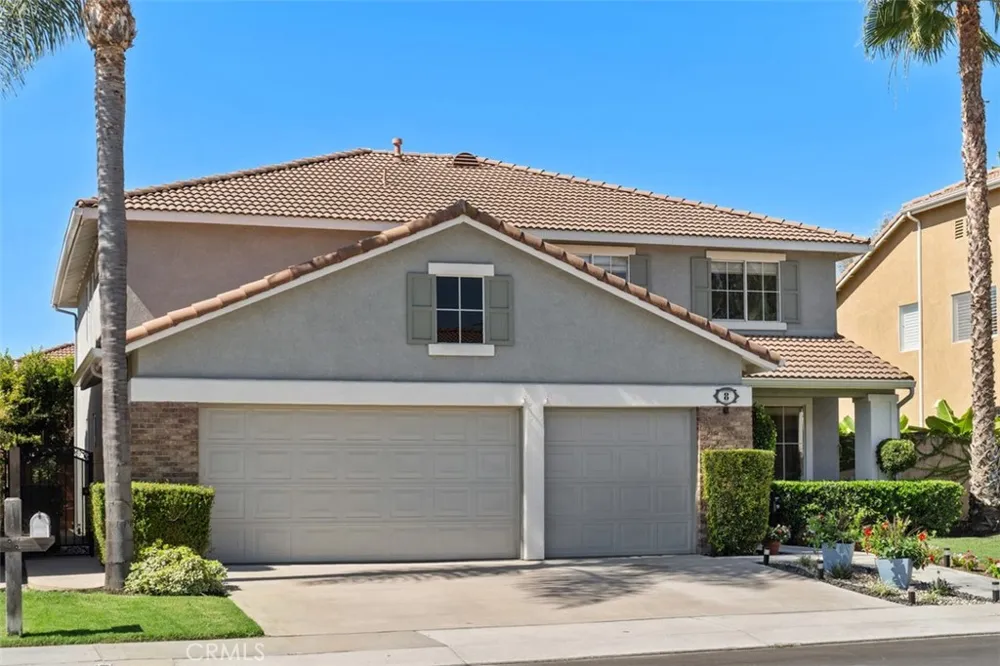 8 National Place Place Irvine, CA 92602