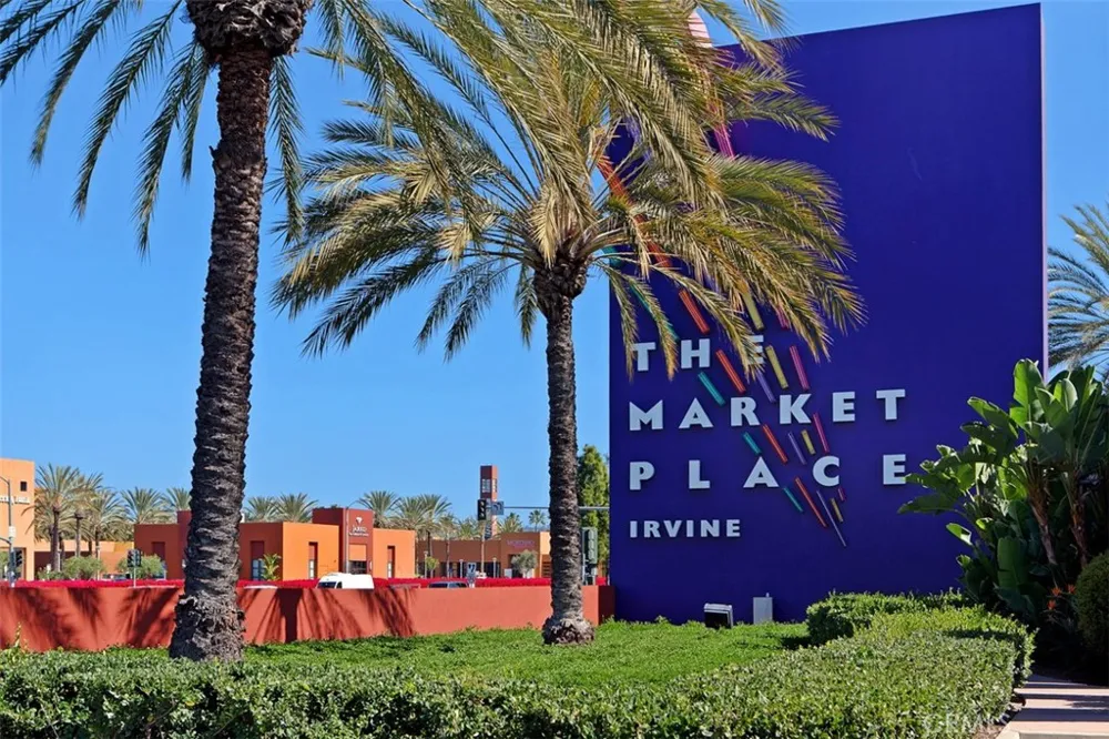 8 National Place Place Irvine, CA 92602