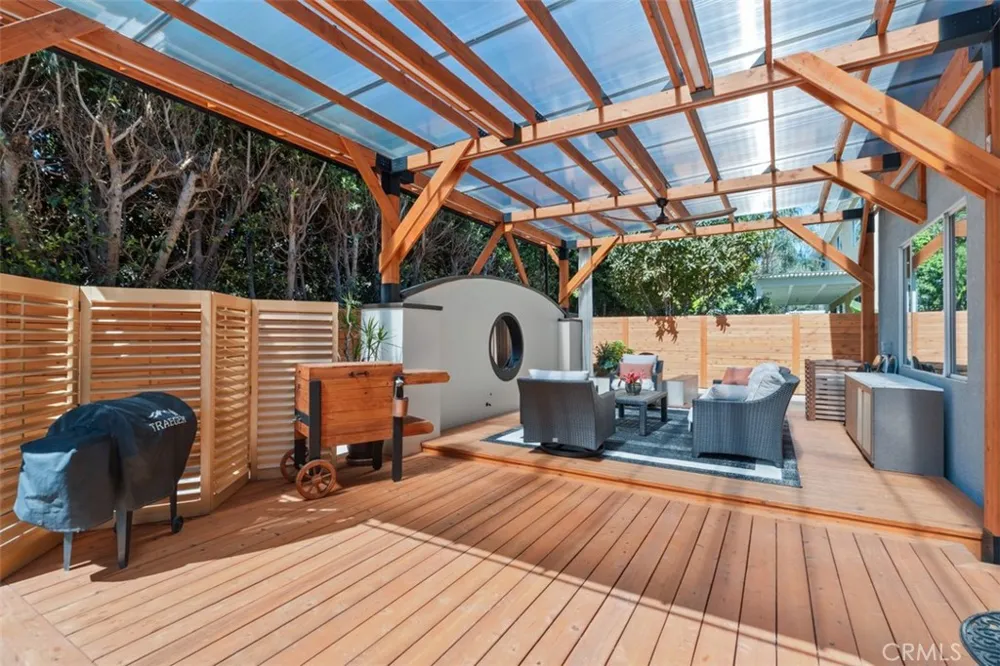 8 National Place Place Irvine, CA 92602