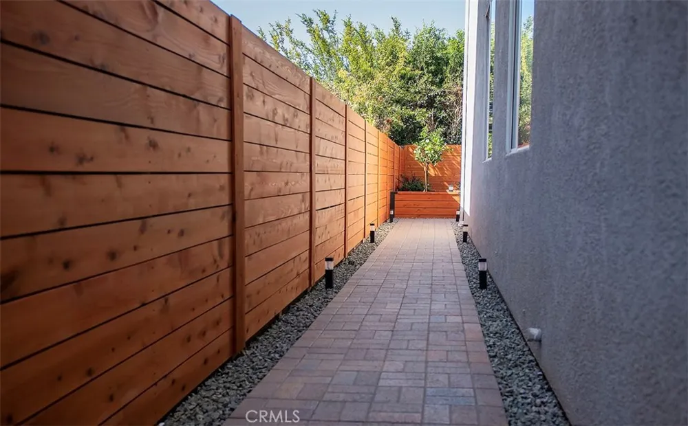 8 National Place Place Irvine, CA 92602