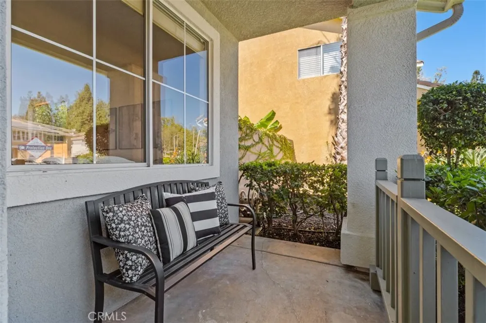 8 National Place Place Irvine, CA 92602