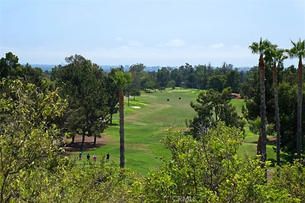 8 National Place Place Irvine, CA 92602
