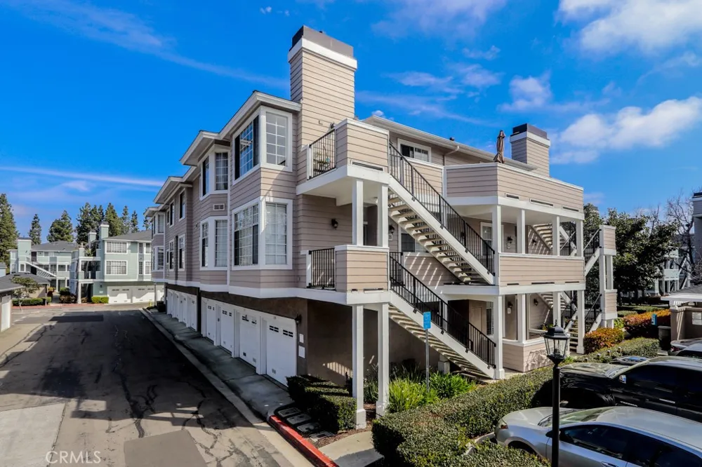 23412 Pacific Park #12I Aliso Viejo, CA 92656