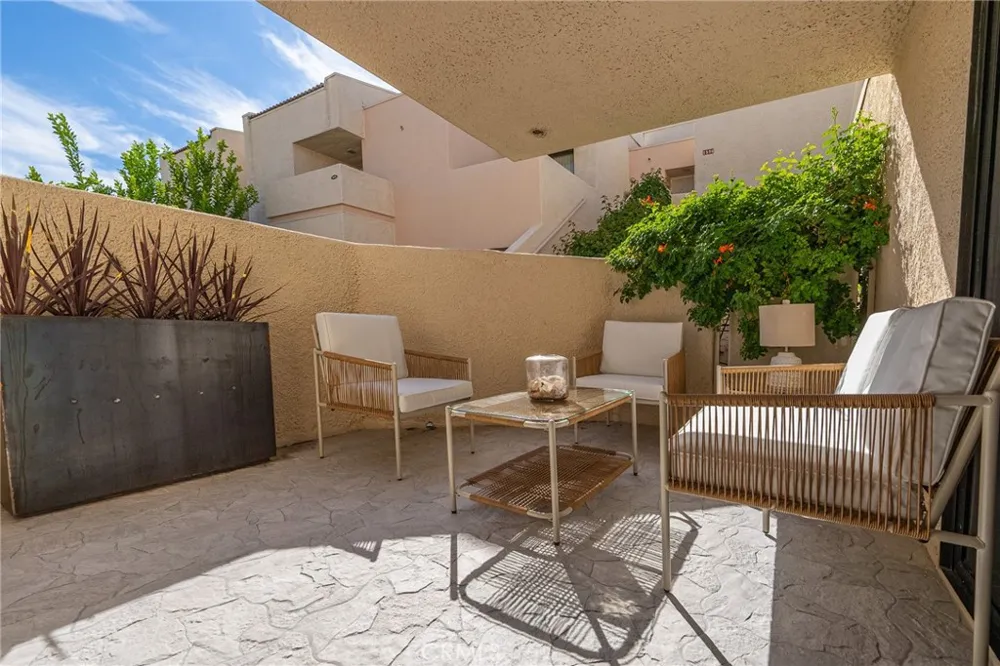 2007 E Columbard Palm Springs, CA 92264