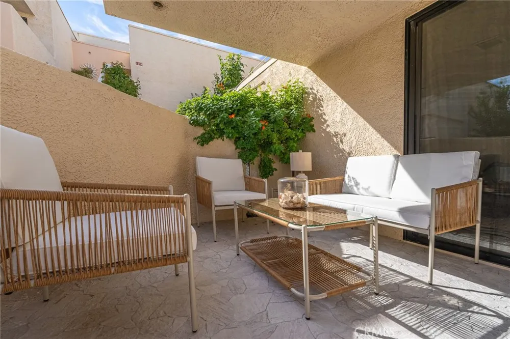2007 E Columbard Palm Springs, CA 92264