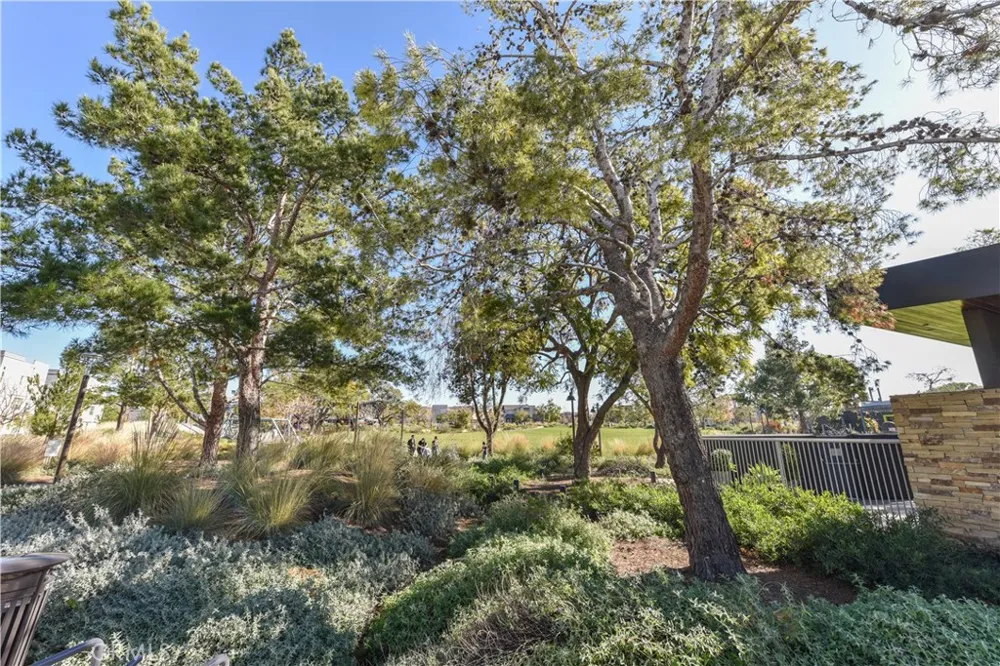 159 Speckled Alder Irvine, CA 92618