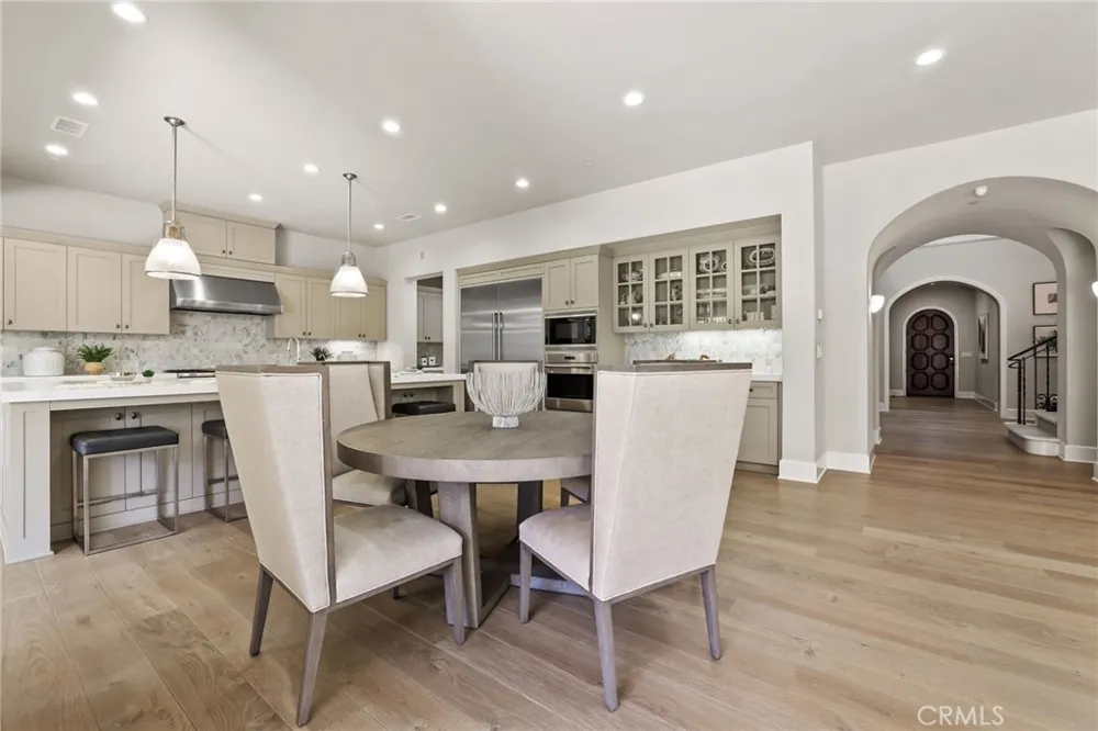 109 Andirons Irvine, CA 92602