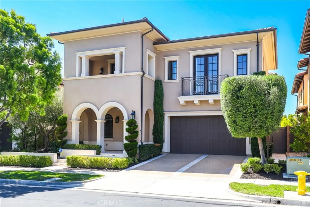109 Andirons Irvine, CA 92602
