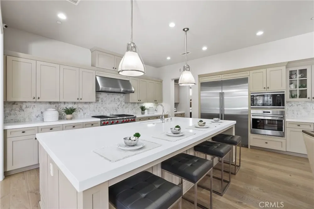 109 Andirons Irvine, CA 92602