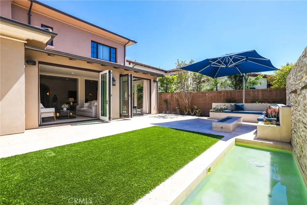 109 Andirons Irvine, CA 92602