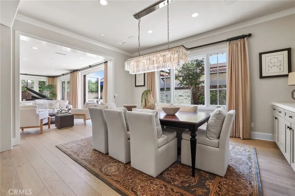 109 Andirons Irvine, CA 92602