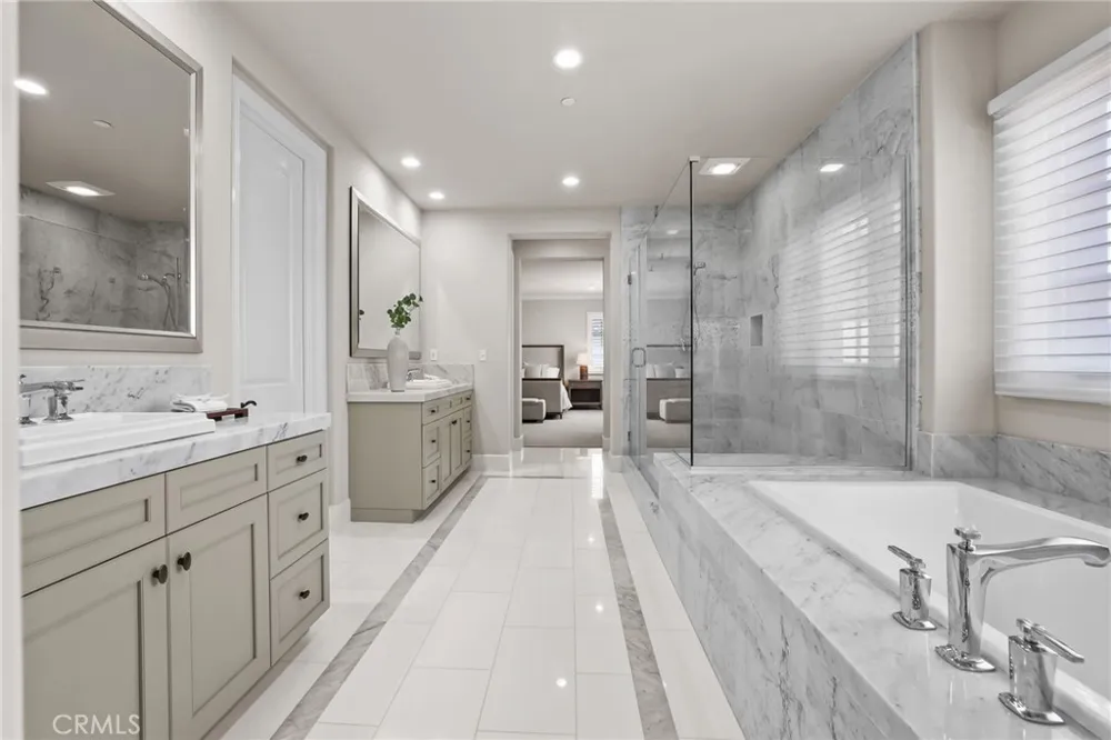 109 Andirons Irvine, CA 92602