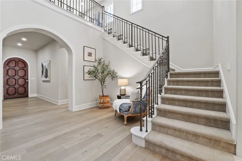 109 Andirons Irvine, CA 92602