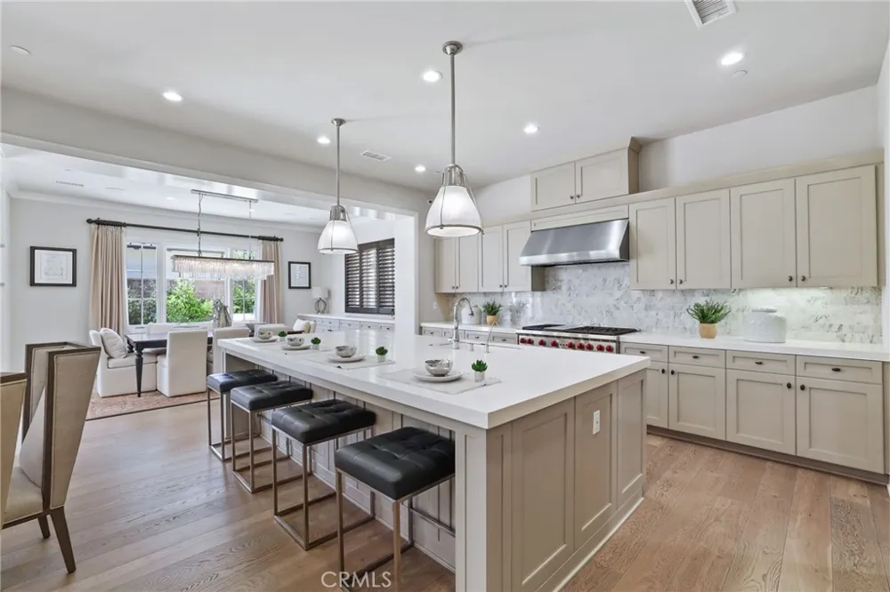 109 Andirons Irvine, CA 92602