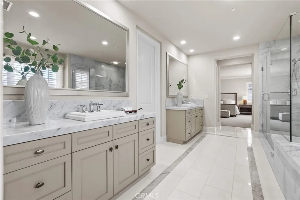109 Andirons Irvine, CA 92602
