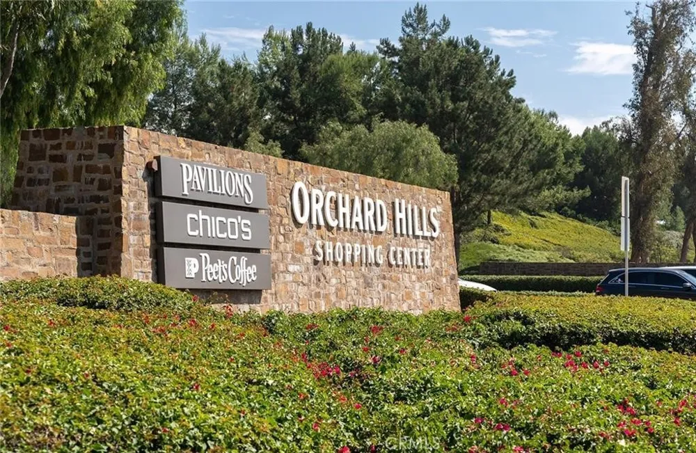 109 Andirons Irvine, CA 92602