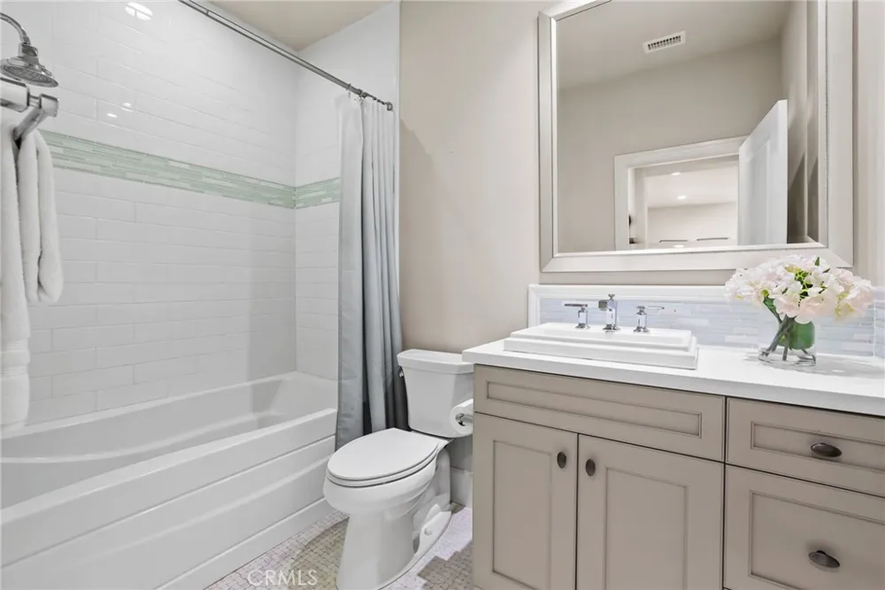 109 Andirons Irvine, CA 92602