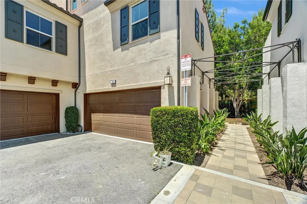 104 Borrego Irvine, CA 92618