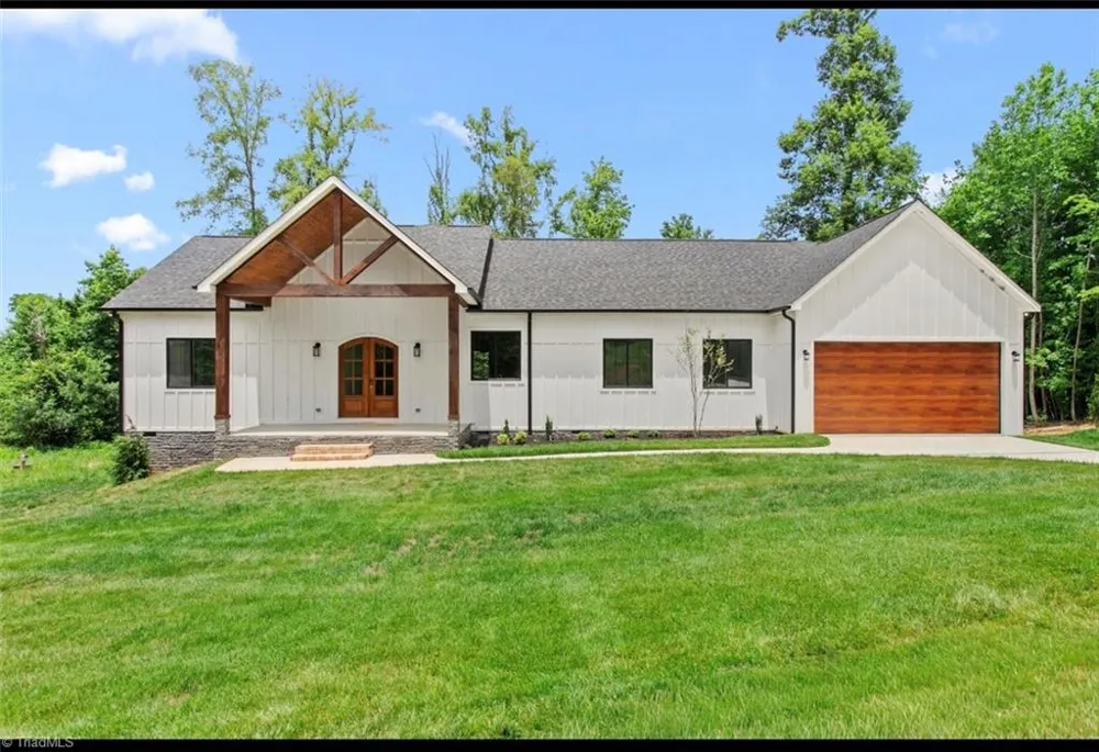 176 Ivory Lane Lexington, NC 27295