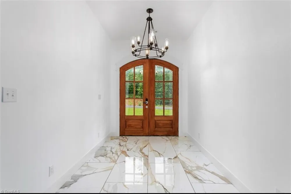 176 Ivory Lane Lexington, NC 27295