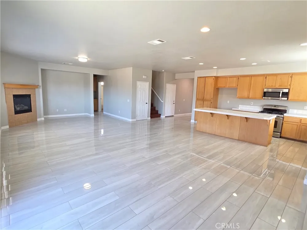 15338 Baxter Street Victorville, CA 92394