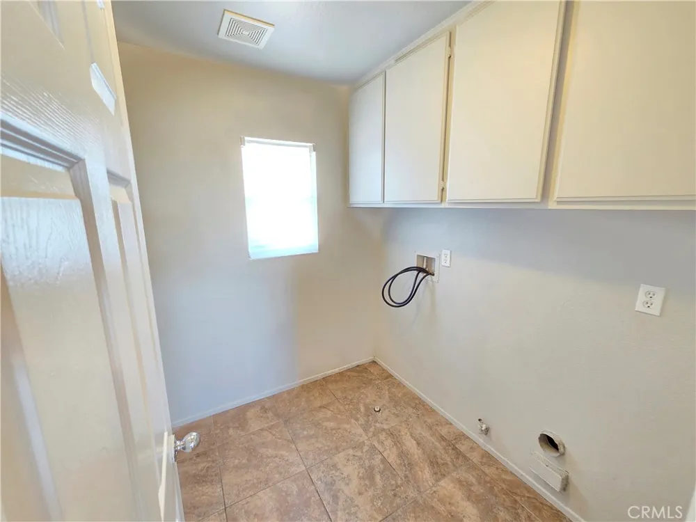 15338 Baxter Street Victorville, CA 92394