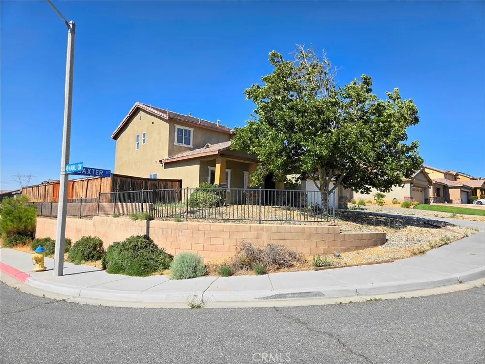 15338 Baxter Street Victorville, CA 92394