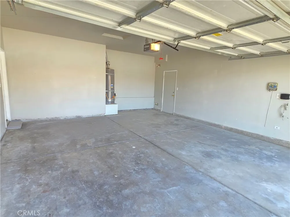 15338 Baxter Street Victorville, CA 92394
