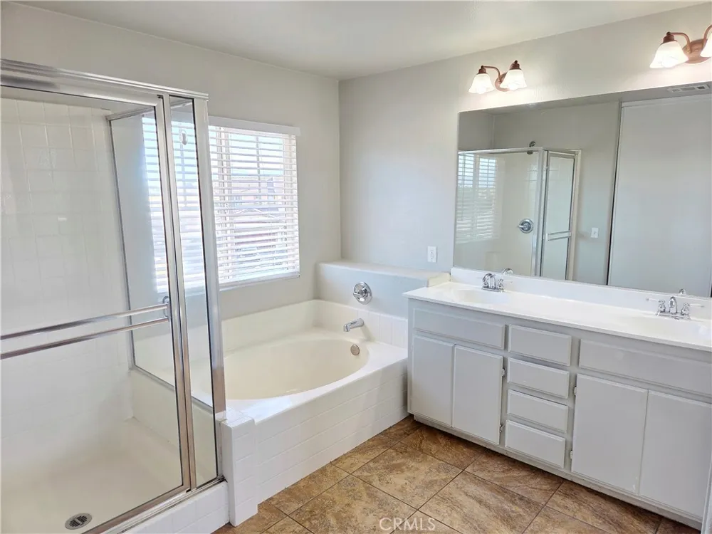 15338 Baxter Street Victorville, CA 92394