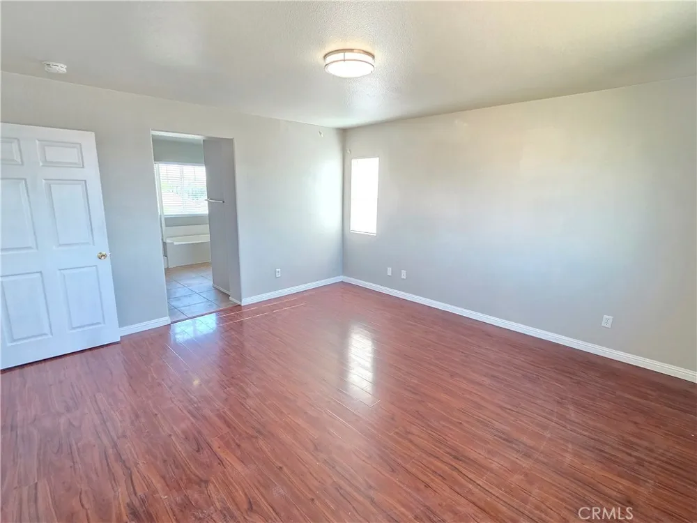 15338 Baxter Street Victorville, CA 92394