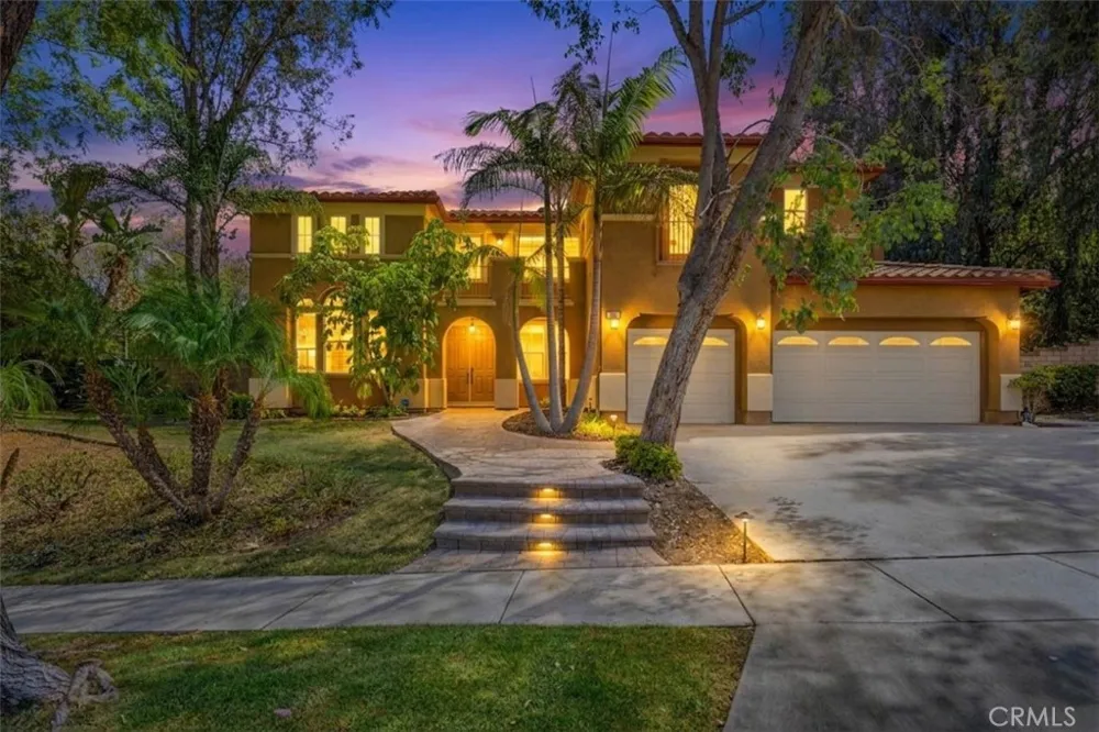 1568 Vandagriff Corona, CA 92883