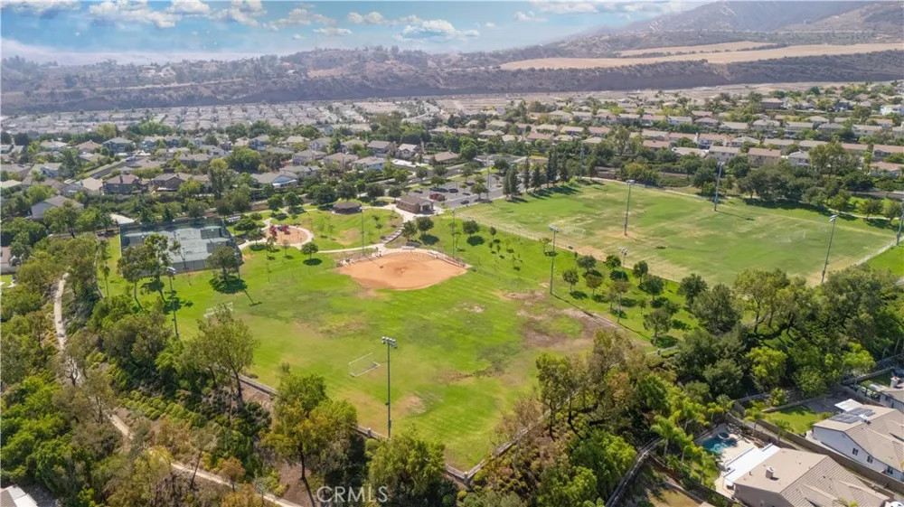 1568 Vandagriff Corona, CA 92883