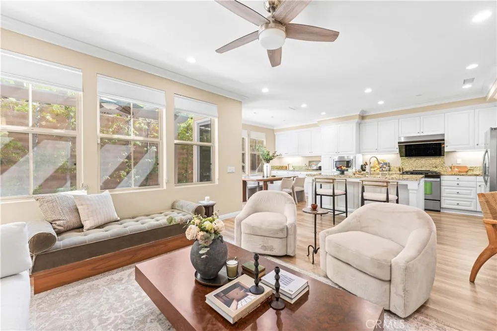 30 Larkfield Irvine, CA 92620
