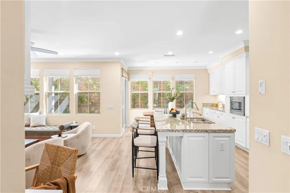 30 Larkfield Irvine, CA 92620