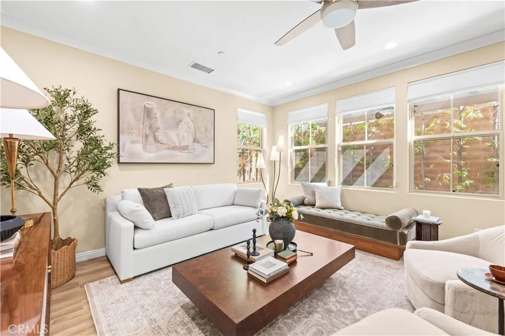 30 Larkfield Irvine, CA 92620